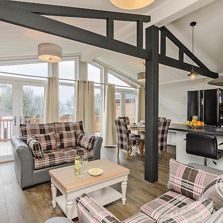 Canterbury Reach Lodge Retreat Petham Εξωτερικό φωτογραφία