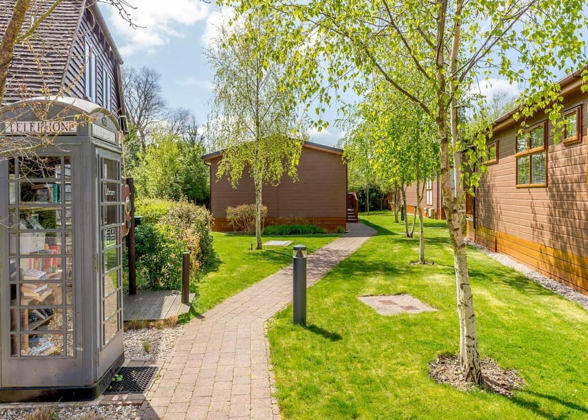 Canterbury Reach Lodge Retreat Petham Εξωτερικό φωτογραφία